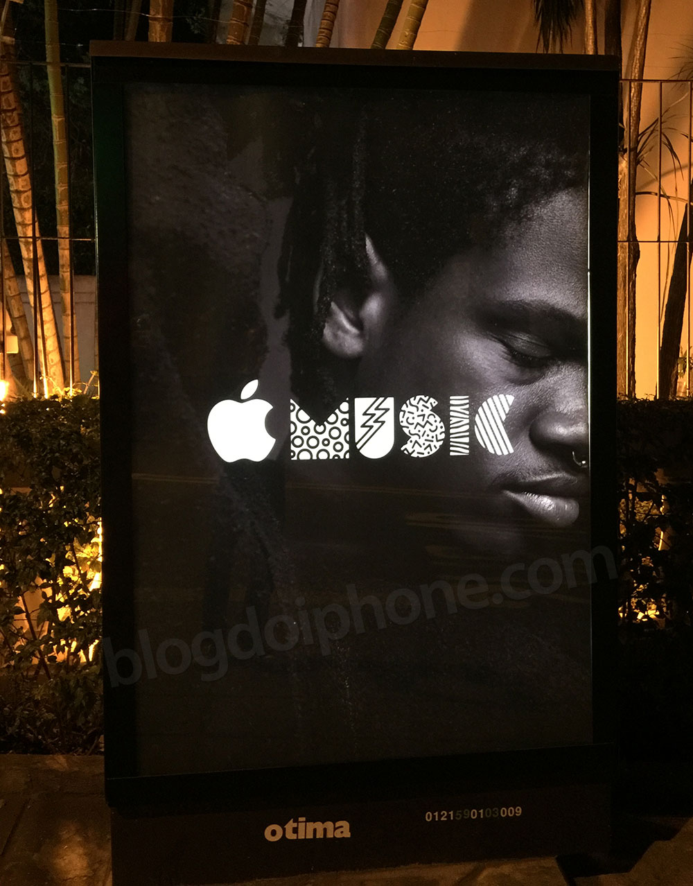 Cartaz Apple Music
