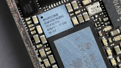 Broadcom chip in iPhone