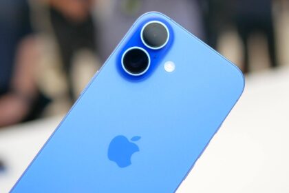 iPhone 16 azul