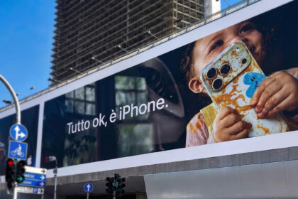italian outdoor iPhone