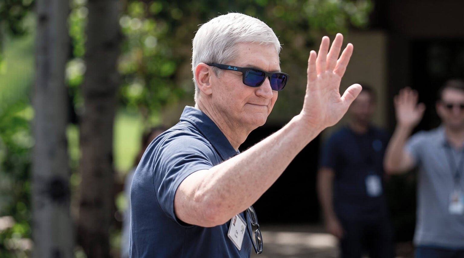 Tim Cook se despedindo